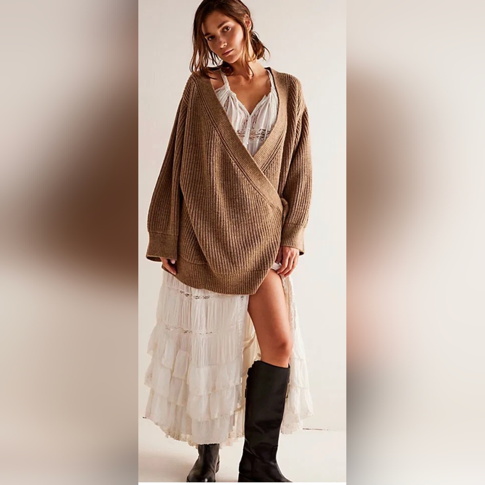 ✨HOST PICK✨ NWT We The Free Obi Cardi in Driftwood